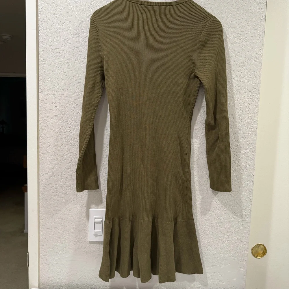 DEREK LAM 10 CROSBY Vanessa Ribbed Knit Flounce Dress In Olive Size Medium - Picture 9 of 15
